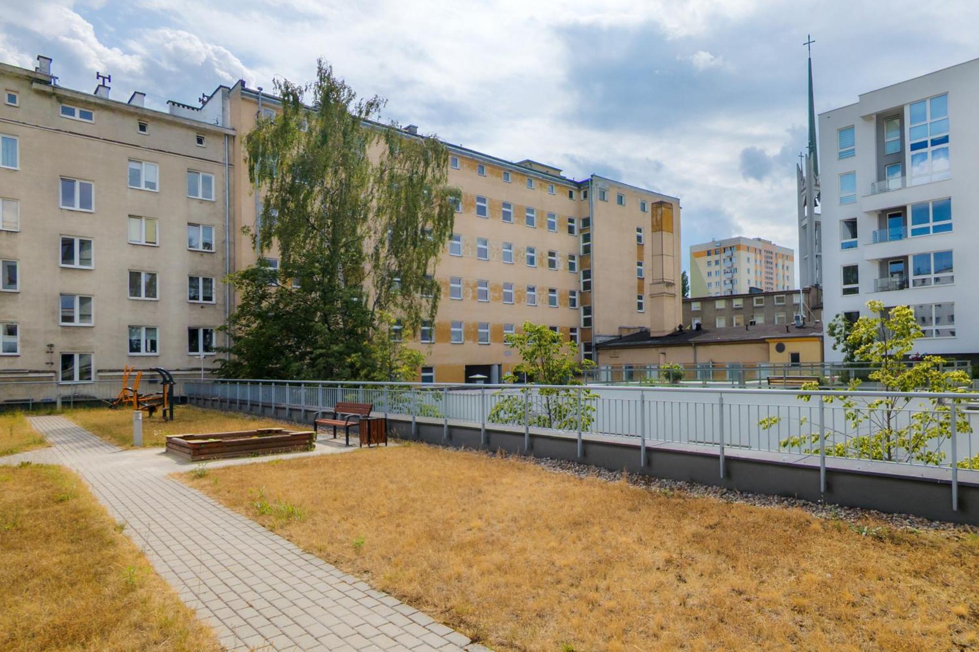 Batorego 7 Apartament With Terrace & Parking Downtown Gdynia By Renters Eksteriør bilde