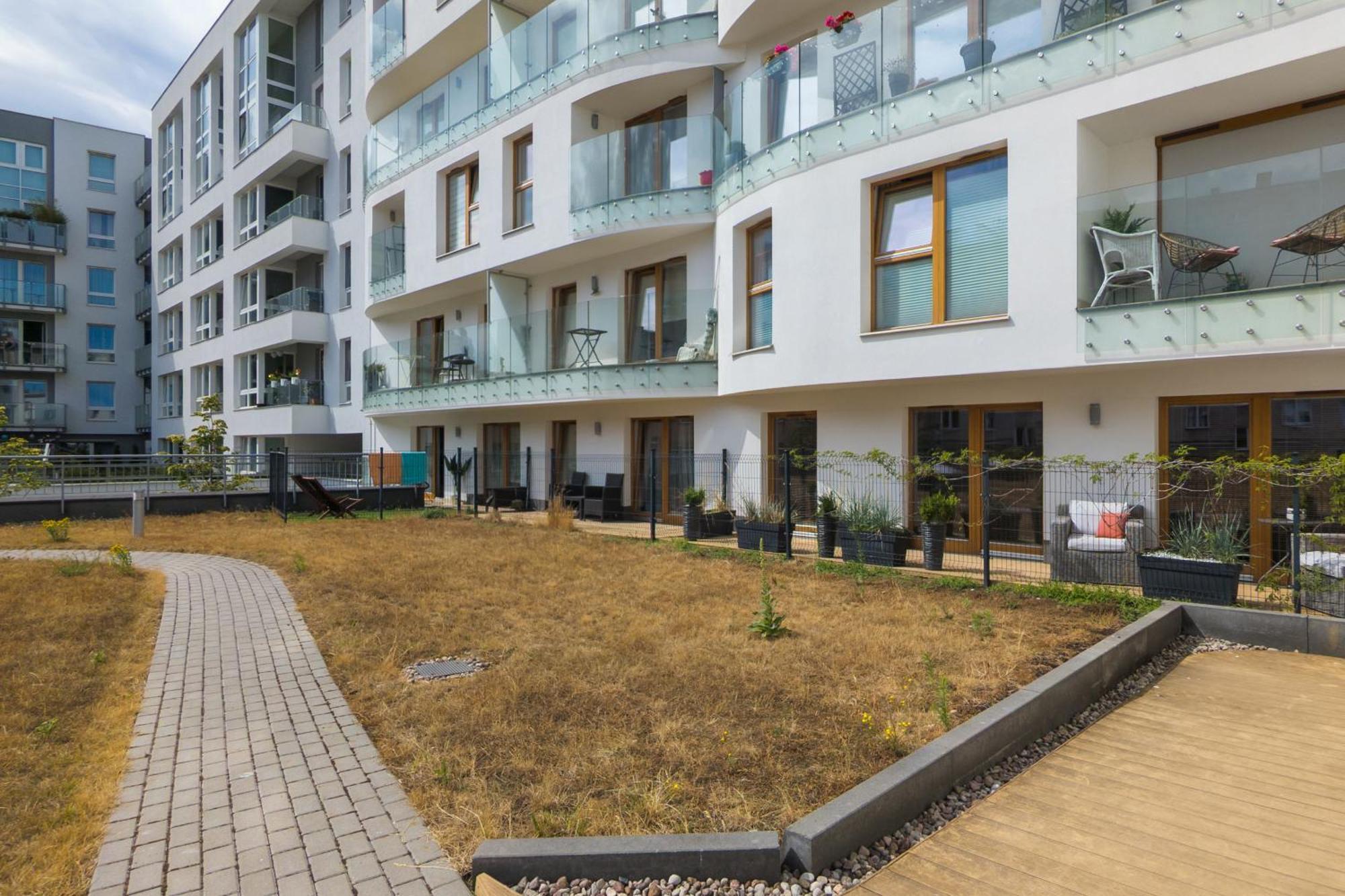 Batorego 7 Apartament With Terrace & Parking Downtown Gdynia By Renters Eksteriør bilde
