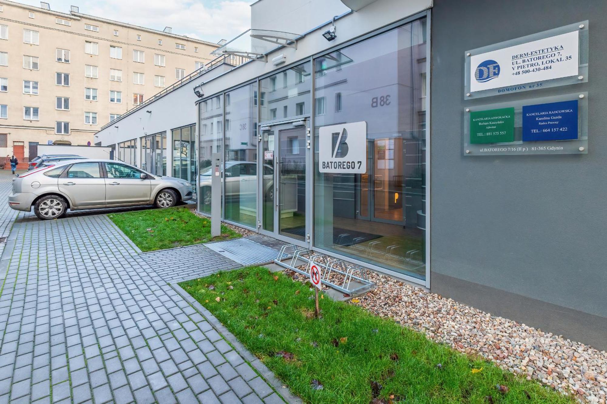 Batorego 7 Apartament With Terrace & Parking Downtown Gdynia By Renters Eksteriør bilde