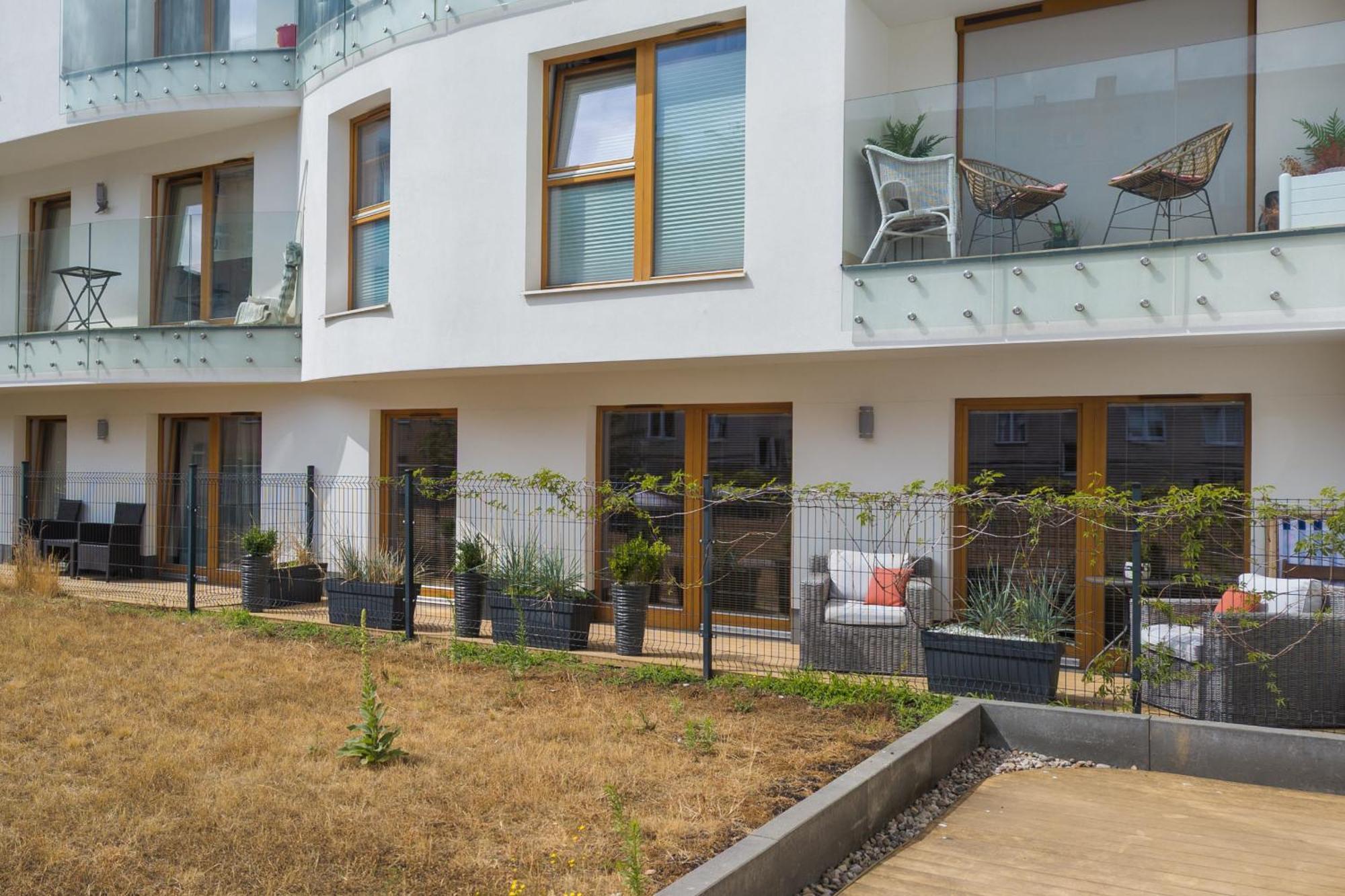 Batorego 7 Apartament With Terrace & Parking Downtown Gdynia By Renters Eksteriør bilde